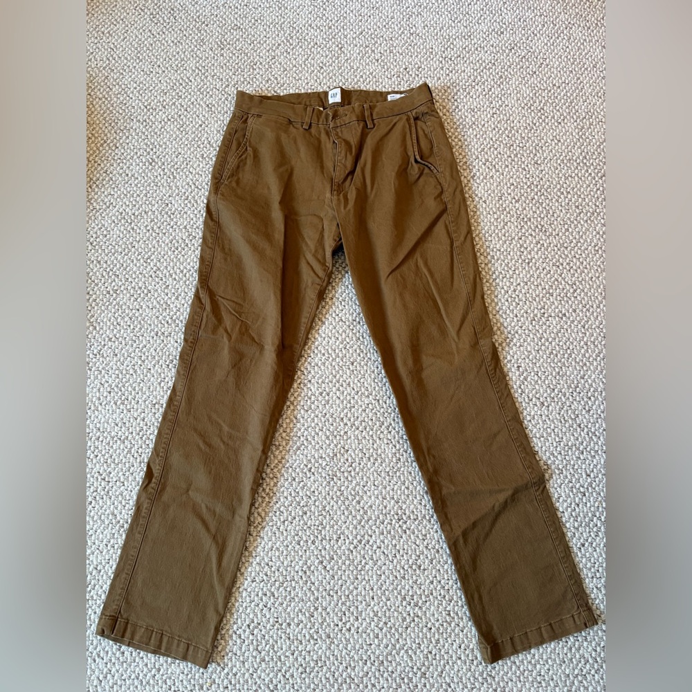 GAP Men's Tan Chinos
